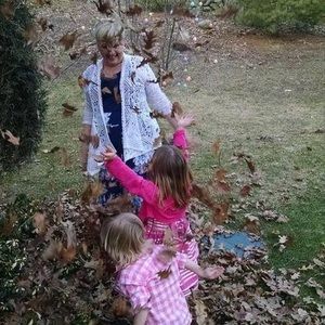 Meet your Posher, Kendra